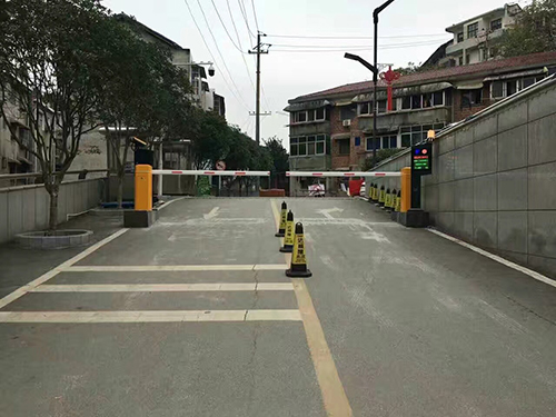 街道車輛識(shí)別道閘