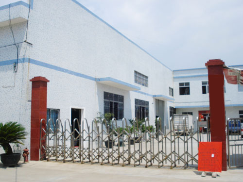 東莞伸縮門廠家講述中國(guó)伸縮門行業(yè)的走向